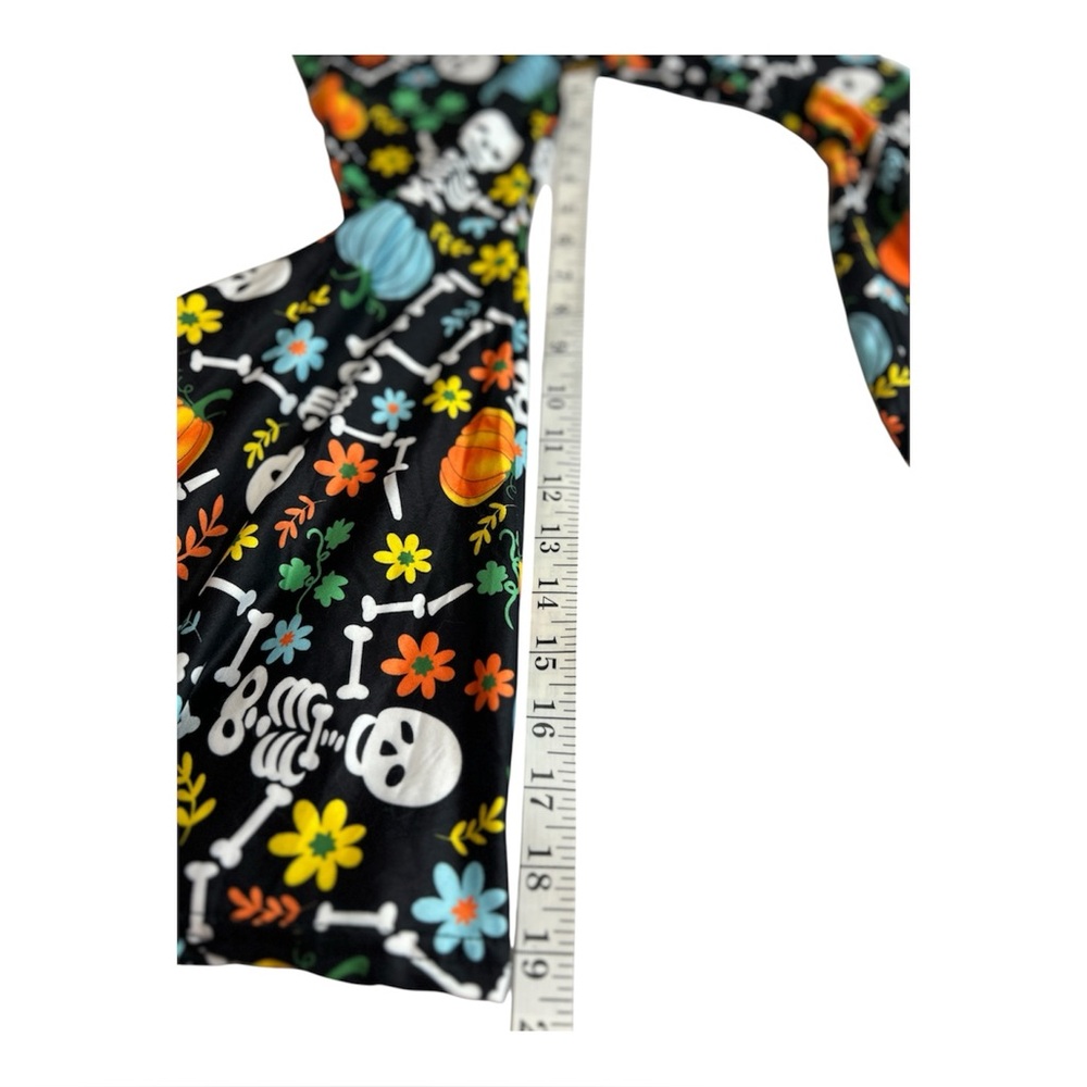 Halloween Skeleton 2 pc set Size 6/7 Bell Bottom Pants Ruffle Sleeve Top girls - Picture 8 of 10